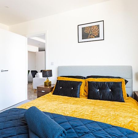 Luxury Apt Near Canary Wharf With Stunning Views London Luaran gambar